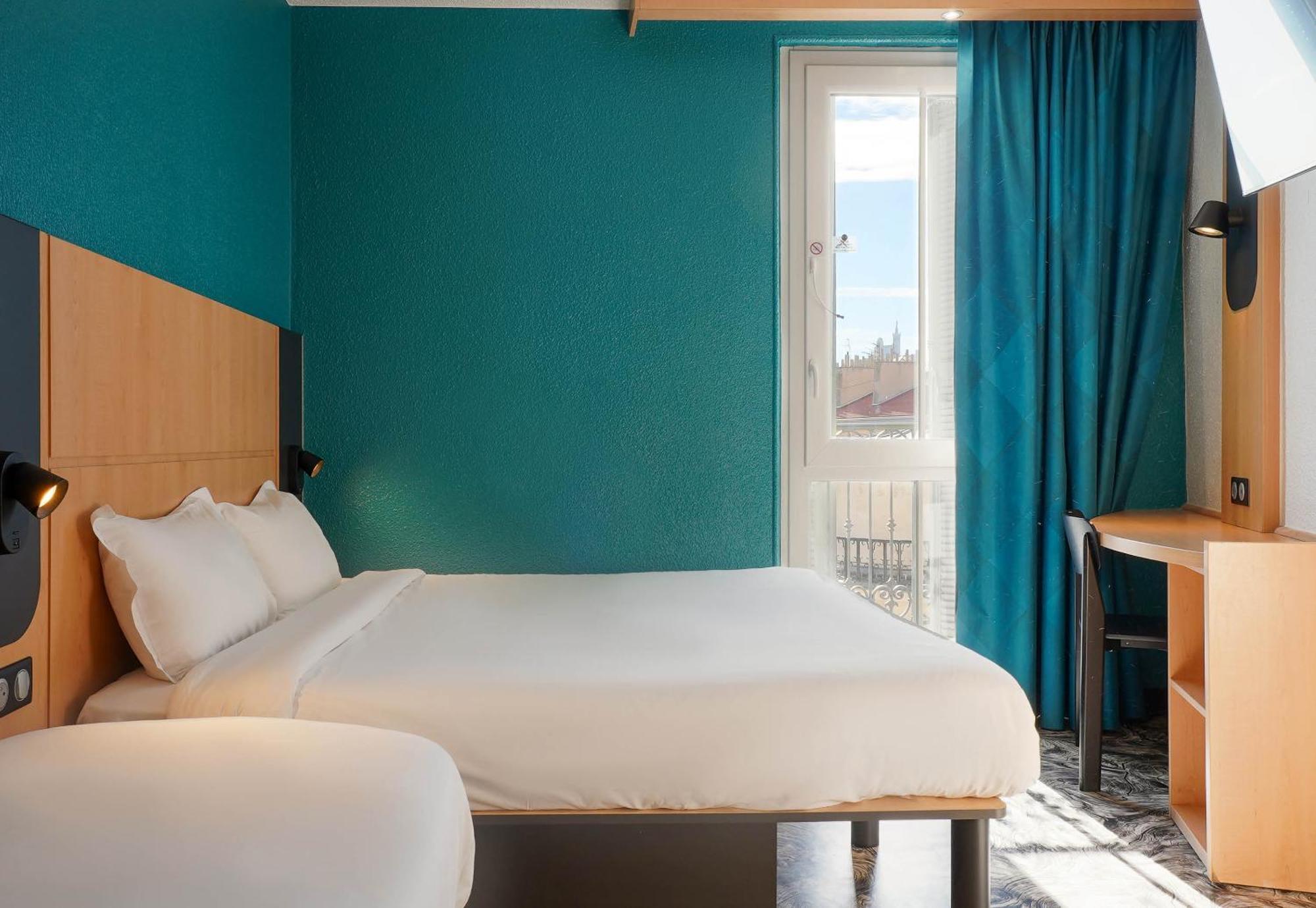 B&B Hotel Marseille Centre Vieux Port Buitenkant foto