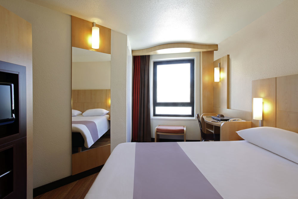 B&B Hotel Marseille Centre Vieux Port Buitenkant foto