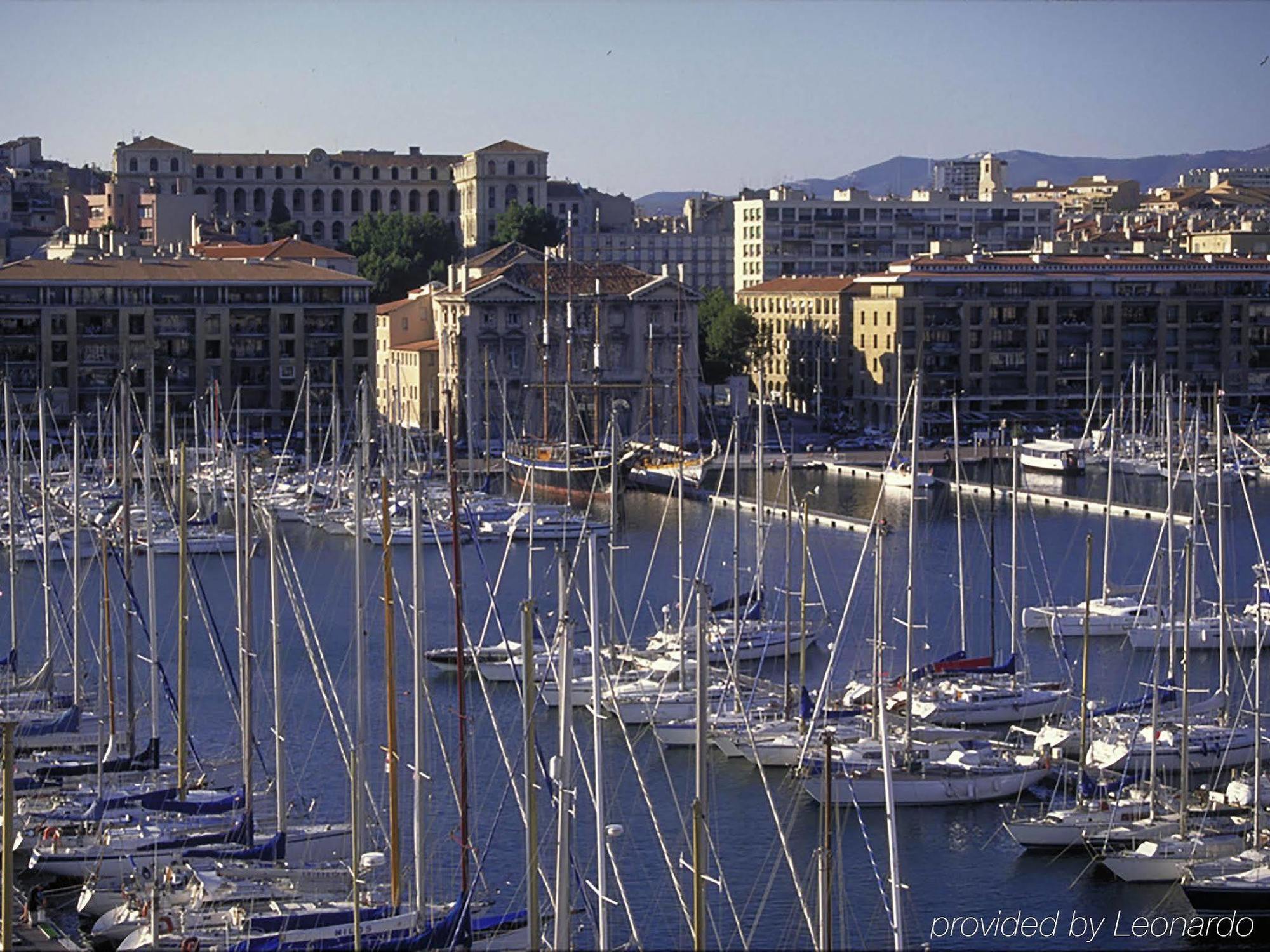 B&B Hotel Marseille Centre Vieux Port Buitenkant foto